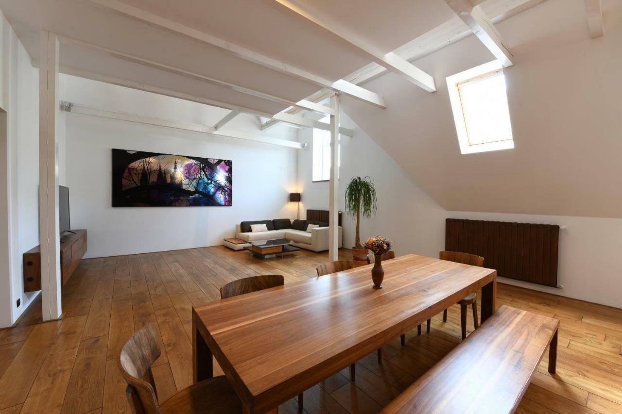 Loft Appartement Praag Buitenkant foto