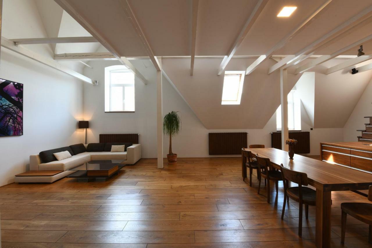 Loft Appartement Praag Buitenkant foto